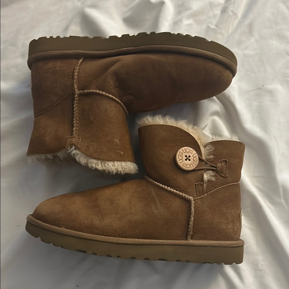 Bailey button boots uggs